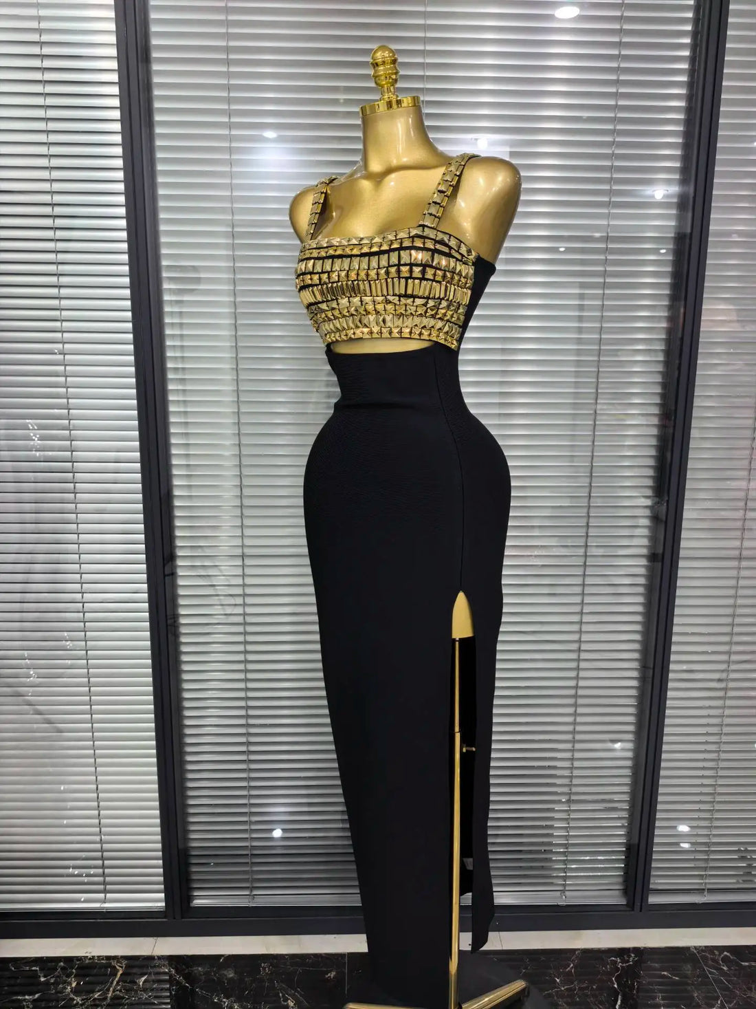 Golden Sequined Women Sleeveless Square Collar Sexy Bodycon Long Bandage Dress Celebrity Red Carpet Fashion Evening Party Dress