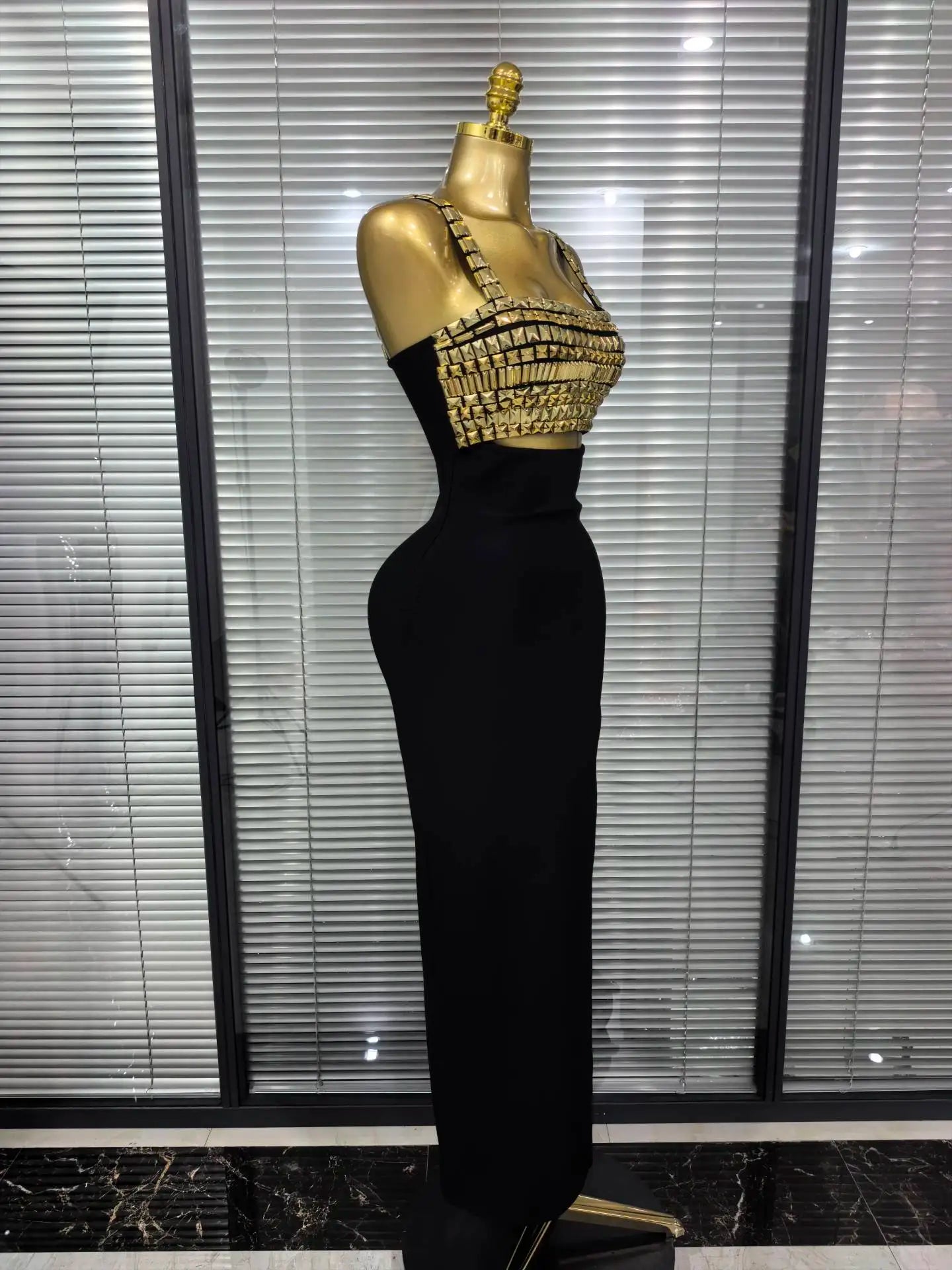 Golden Sequined Women Sleeveless Square Collar Sexy Bodycon Long Bandage Dress Celebrity Red Carpet Fashion Evening Party Dress