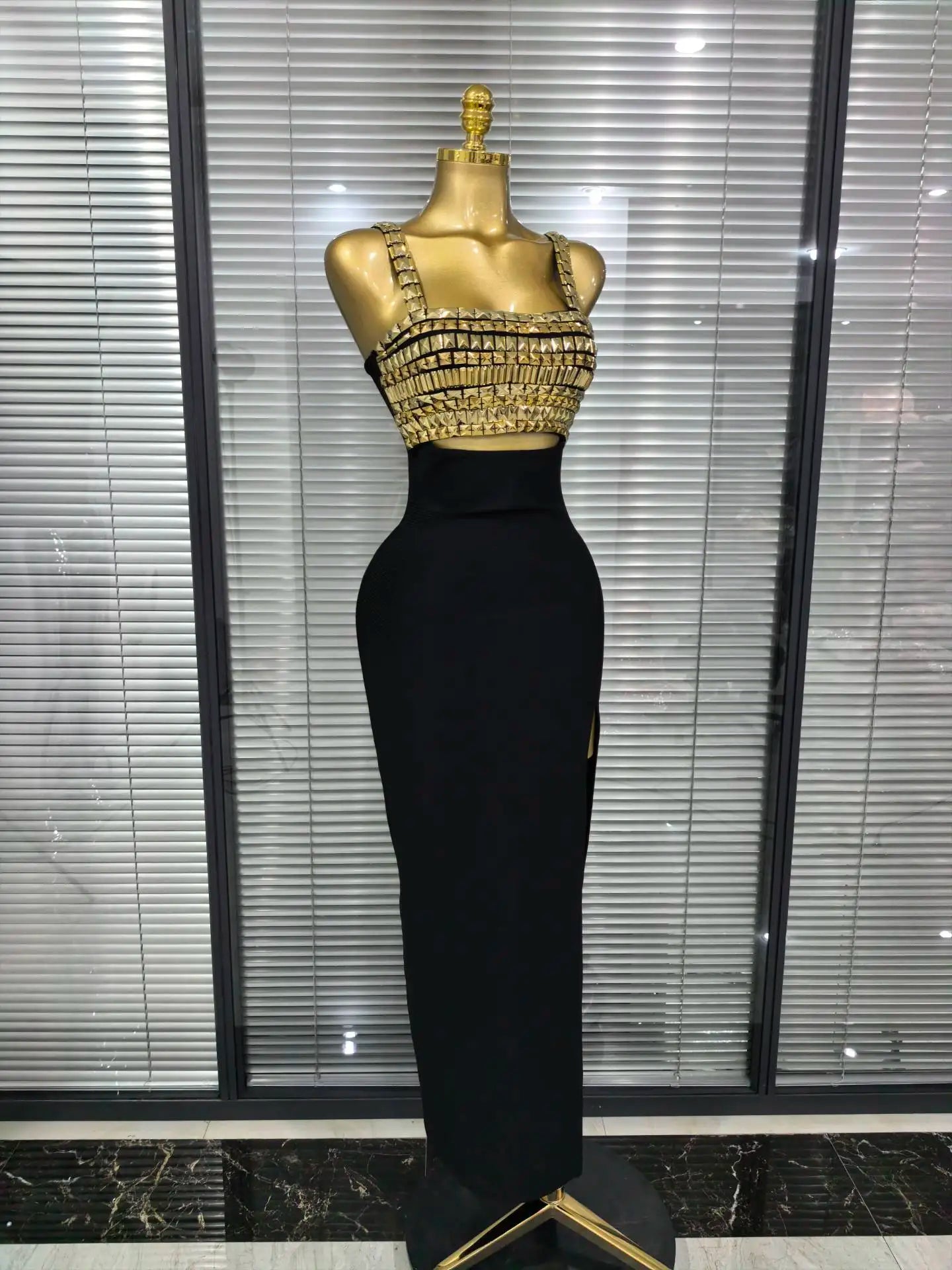 Golden Sequined Women Sleeveless Square Collar Sexy Bodycon Long Bandage Dress Celebrity Red Carpet Fashion Evening Party Dress