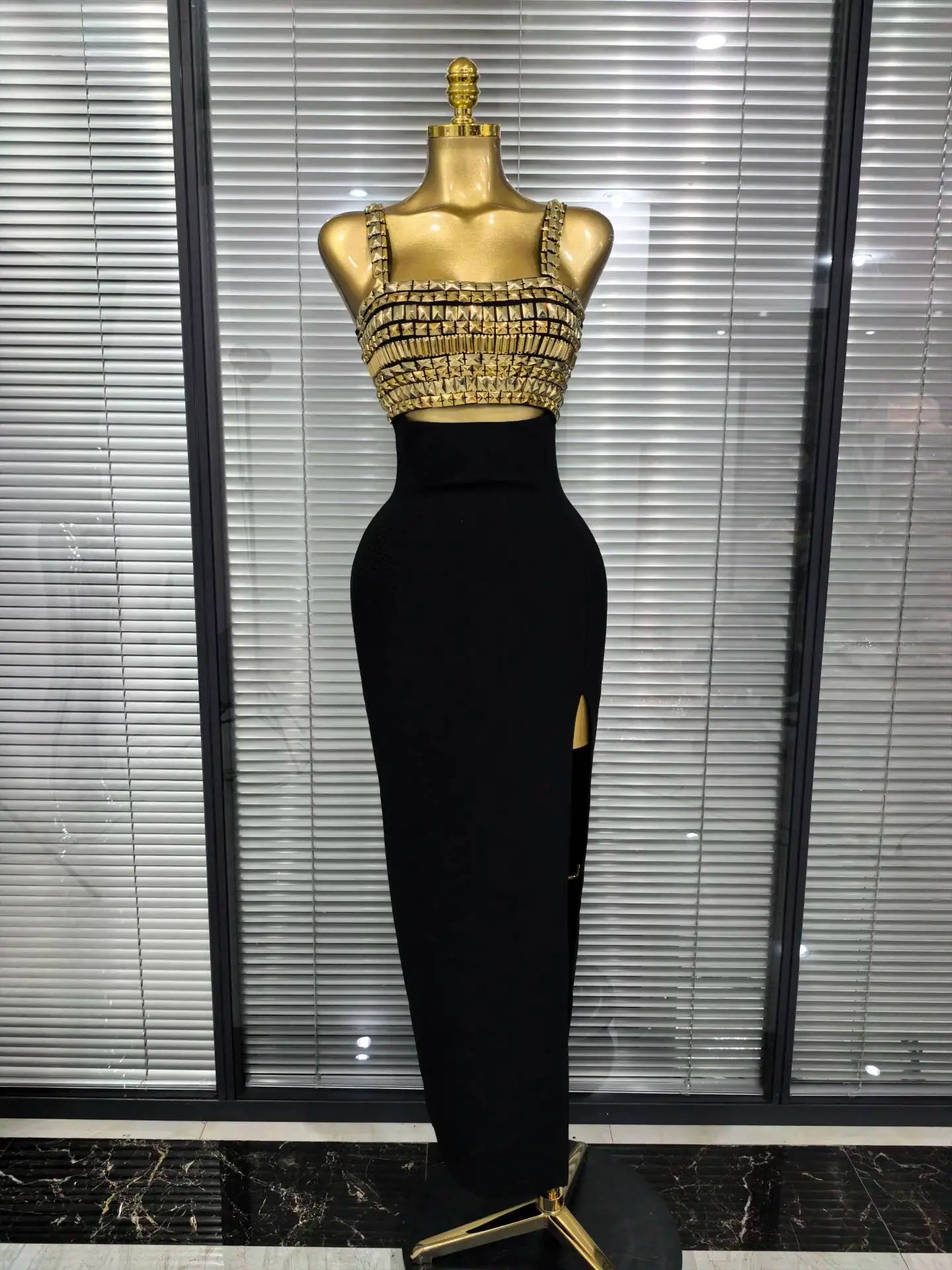 Golden Sequined Women Sleeveless Square Collar Sexy Bodycon Long Bandage Dress Celebrity Red Carpet Fashion Evening Party Dress